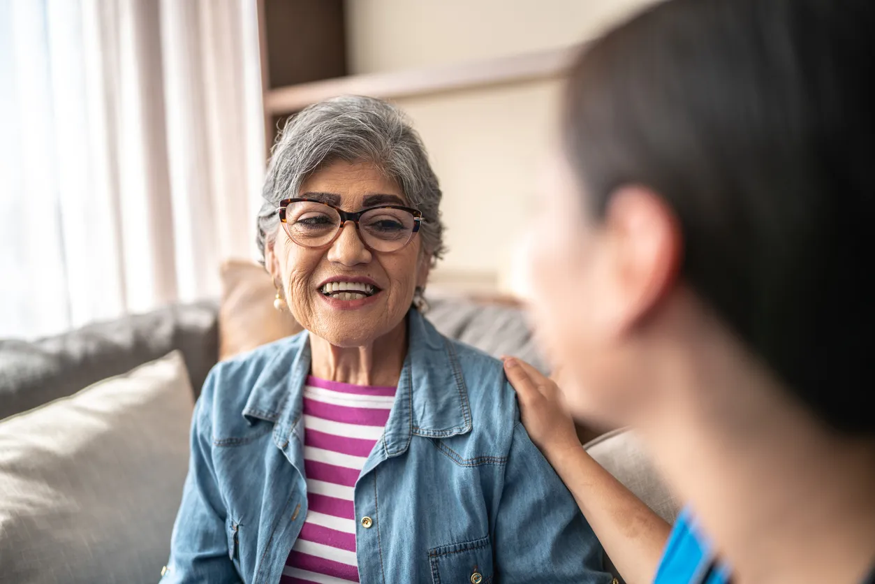 Early Signs of Sundowning and How to Respond Calmly